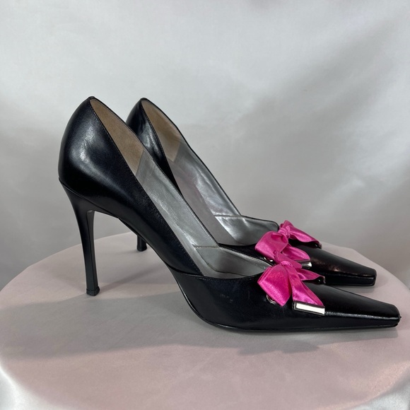 BCBG Bow Heels - Picture 3 of 4
